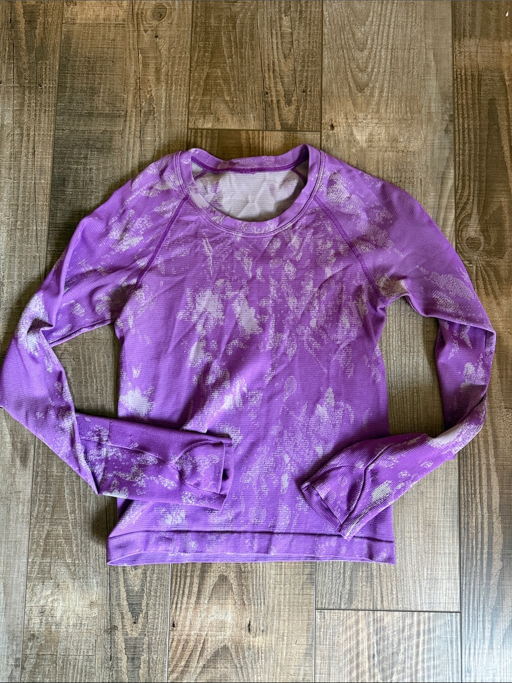 Lululemon running shirt